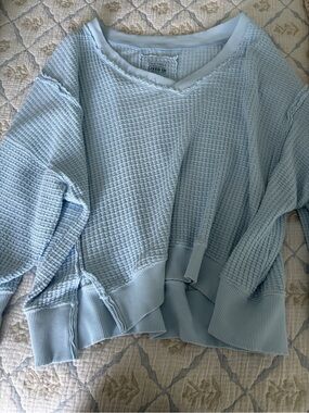 American Eagle Outfitters Light Blue Waffle V-Neck
